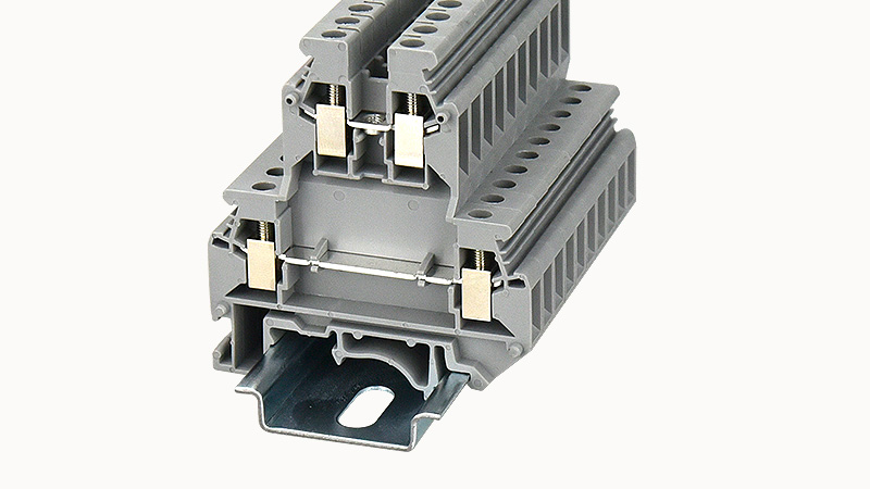 Винтовая клемма на DIN-рейку PCKK4 Degson